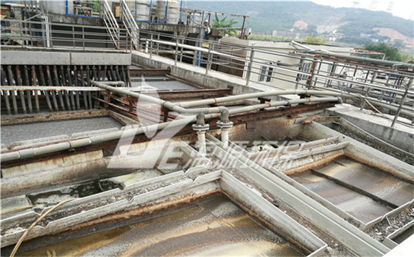 食品行業(yè)中含油食品廢水一直是一個(gè)處理難題。含油食品廢水的處理比一般食品廢水處理的難度更高，漓源環(huán)保帶您簡單了解下有哪些常見的含油食品廢水處理方法